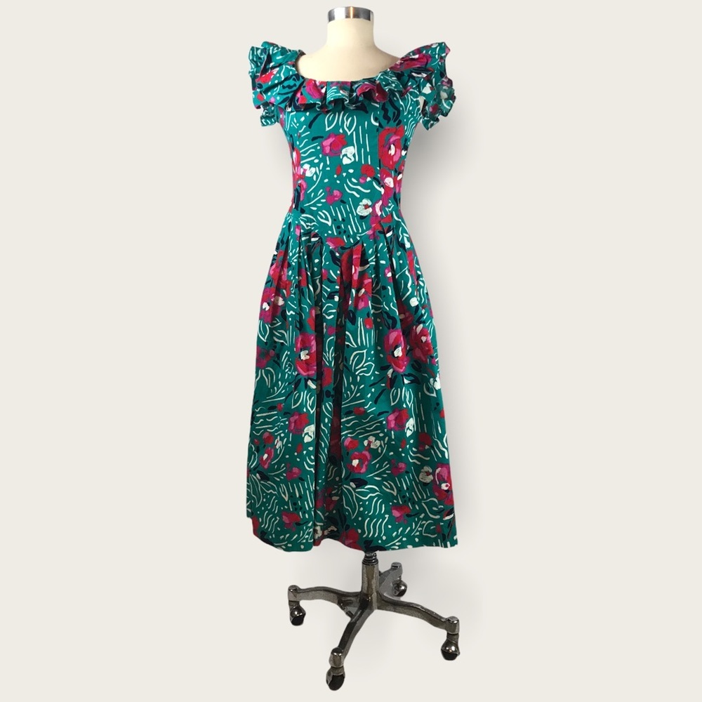 Vintage Robbie Bee 1980's/1990's Stranger Things Fit Flare Dress Costume Size 8